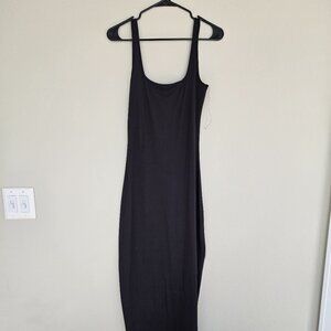 Black full-length bodycon dress!